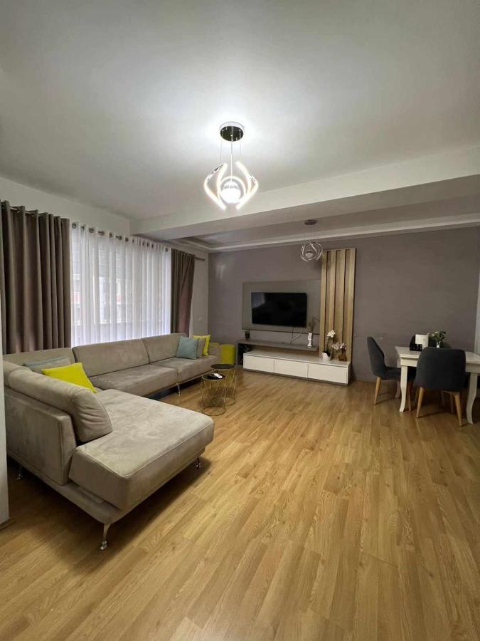 Romina Apartment Берат Екстер'єр фото