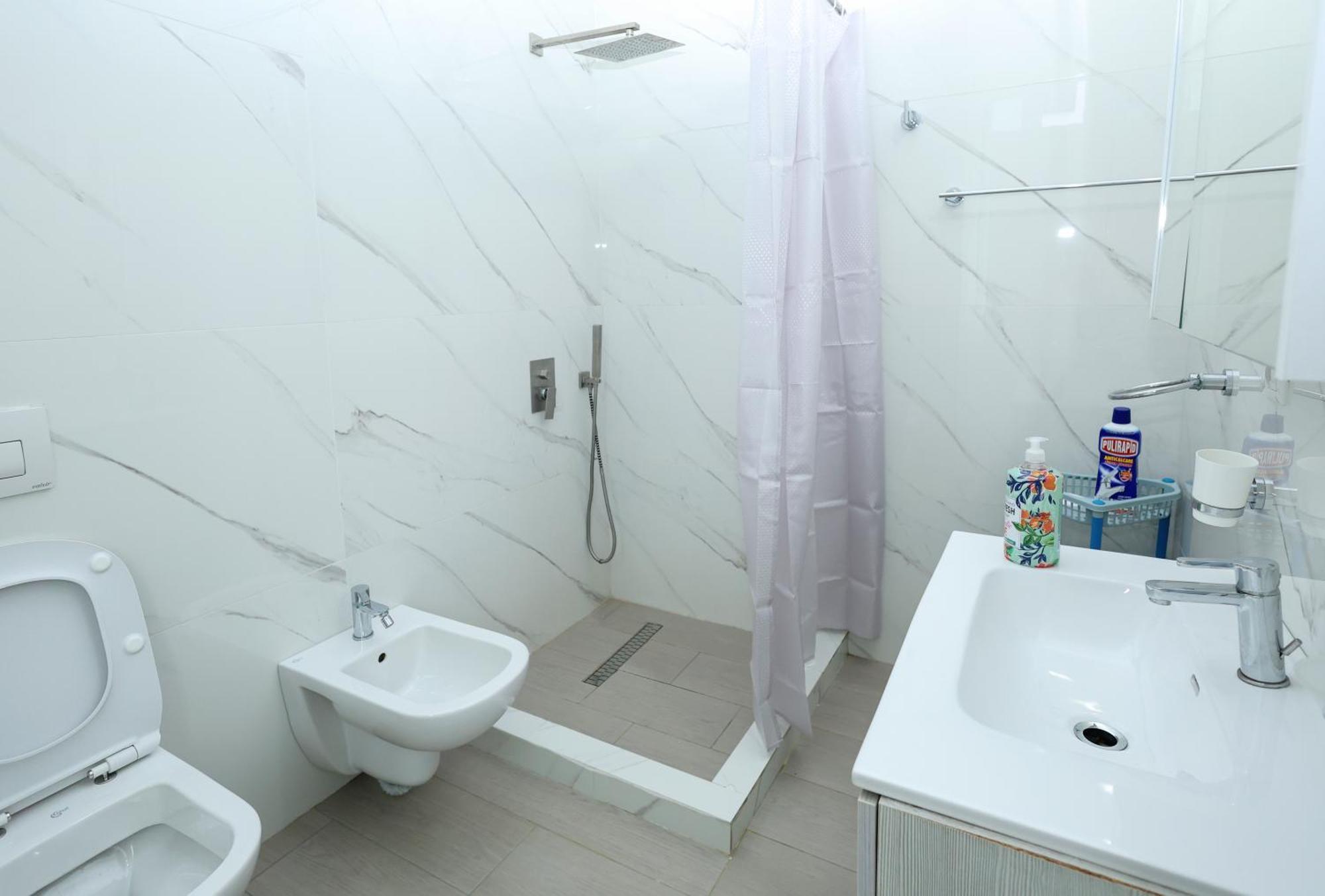Romina Apartment Берат Екстер'єр фото